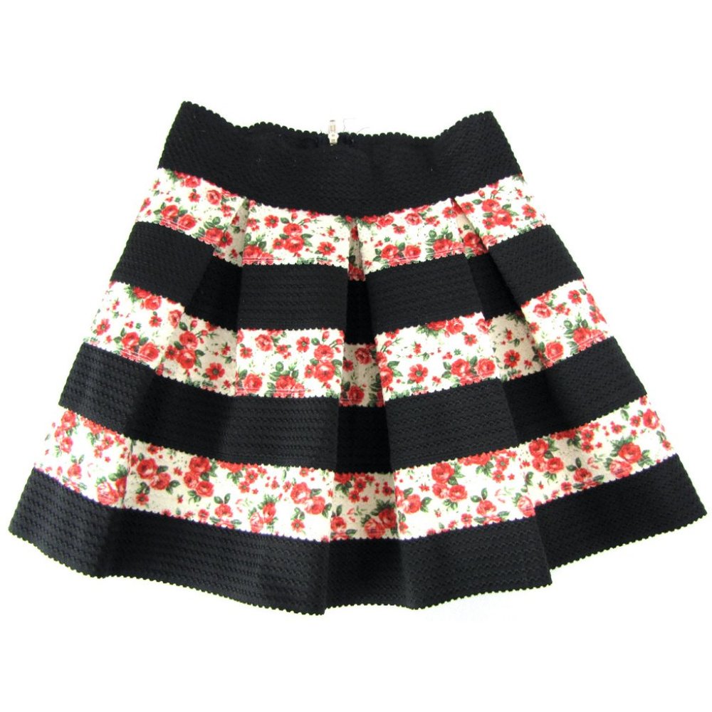 SALE!  Floral Pleated Skater Black White Pink Short Mini Skirt